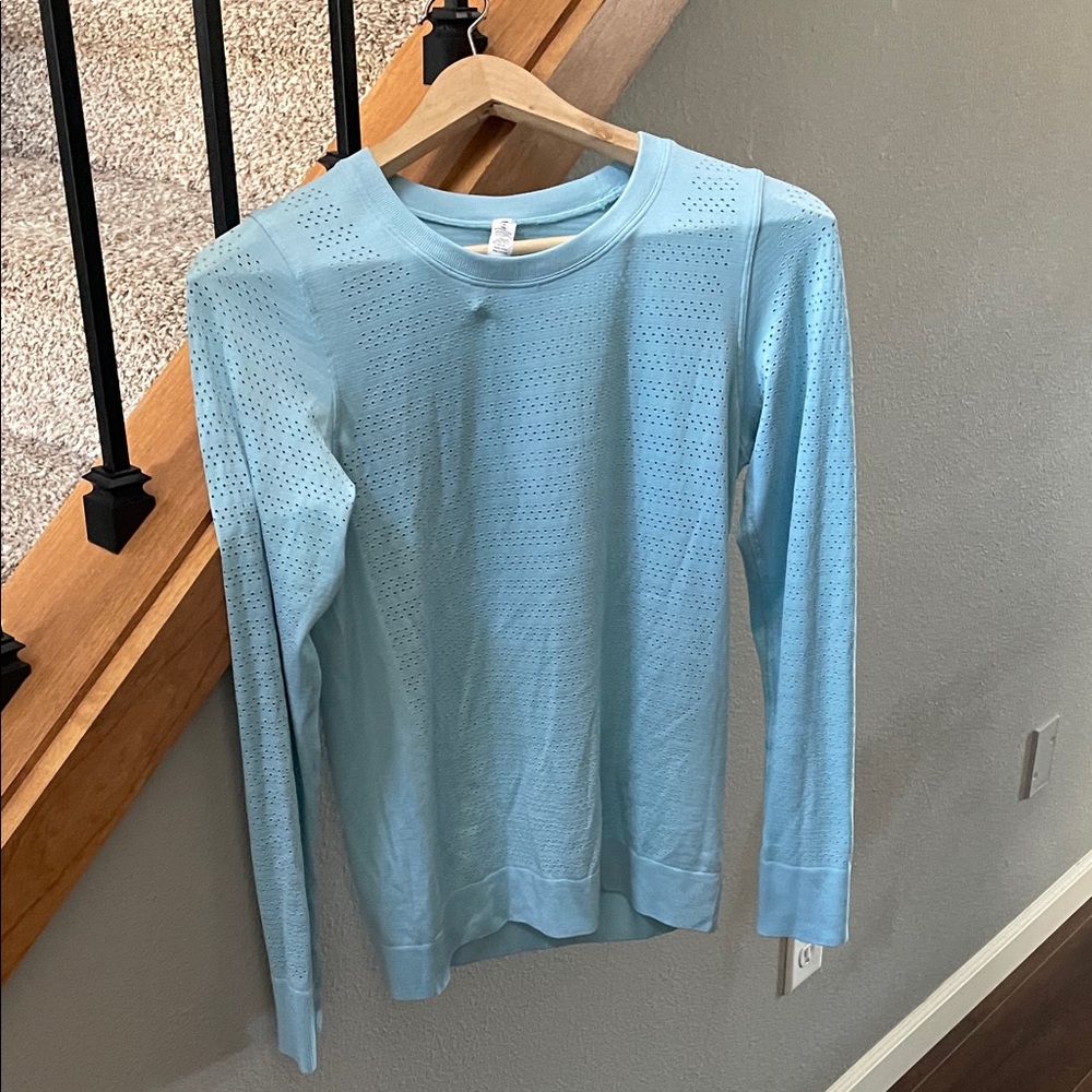 Lululemon top